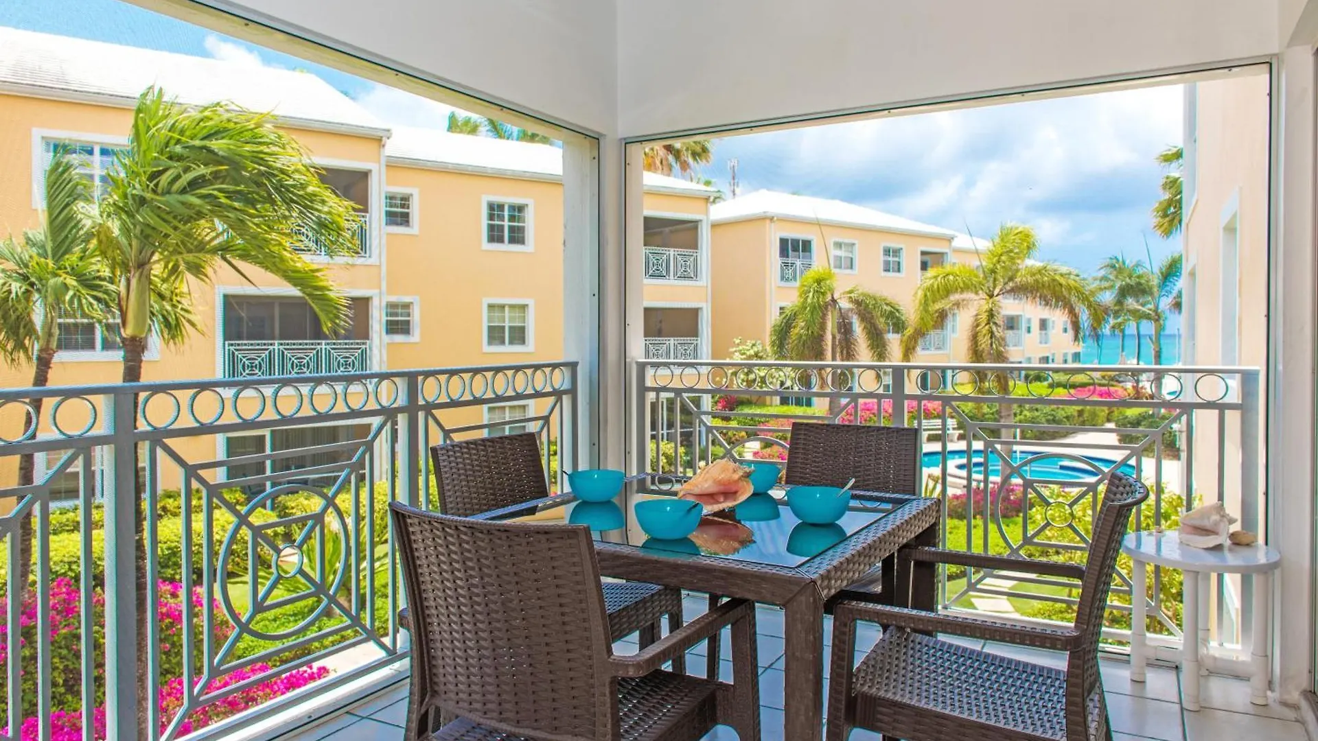 Regal Beach Club George Town 4*,  Cayman Islands