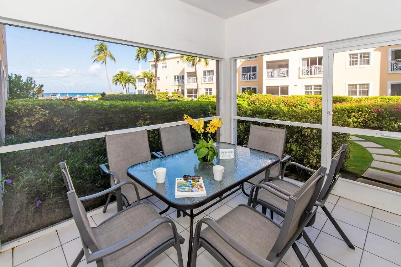 Regal Beach Club George Town 4*,  Caymanöarna